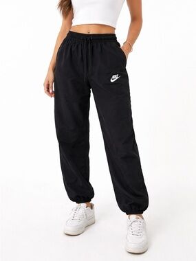 VINTAGE NIKE BLACK NYLON TRACK PANTS